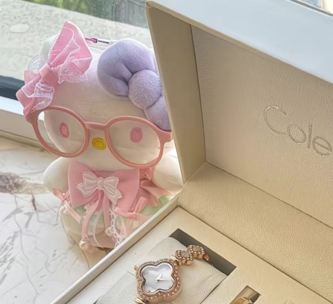 I thought it was just an ordinary doll, but it really has a magical soothing power. I feel solid and feel safe. I spent many sleepless nights with you. Thank you very much.