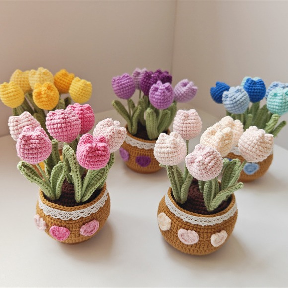 Handmade Crocheted Tulip Potted Plant with Yarn Knitted Rose Artificial Flower Desktop Bonsai Home Decoration