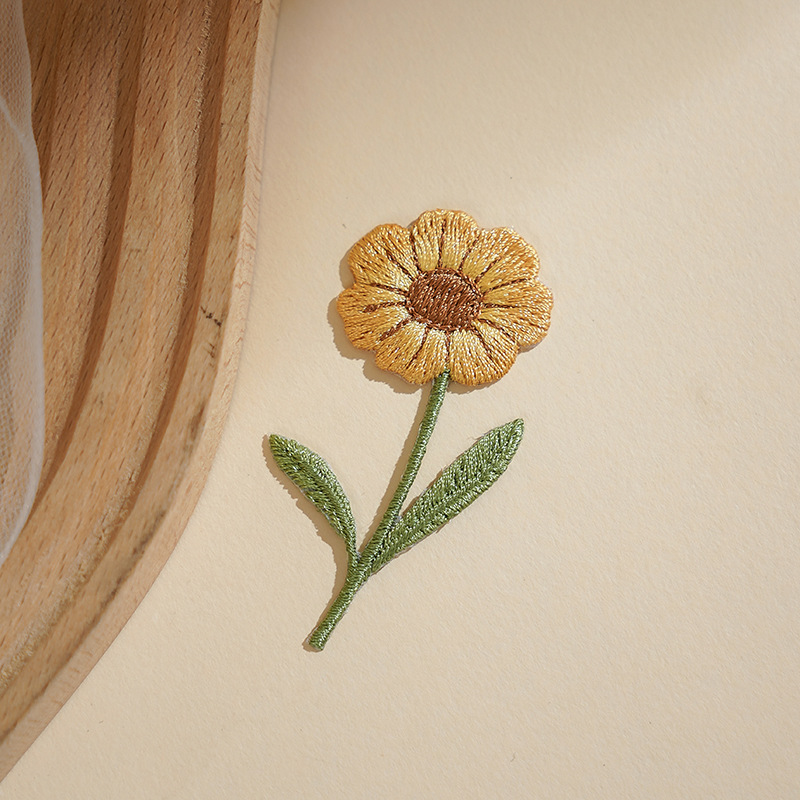 Sunflower ironing patch, hand-embroidered flowers, with adhesive backing, for repairing clothes and bags ~ Fresh Flower Series(1)