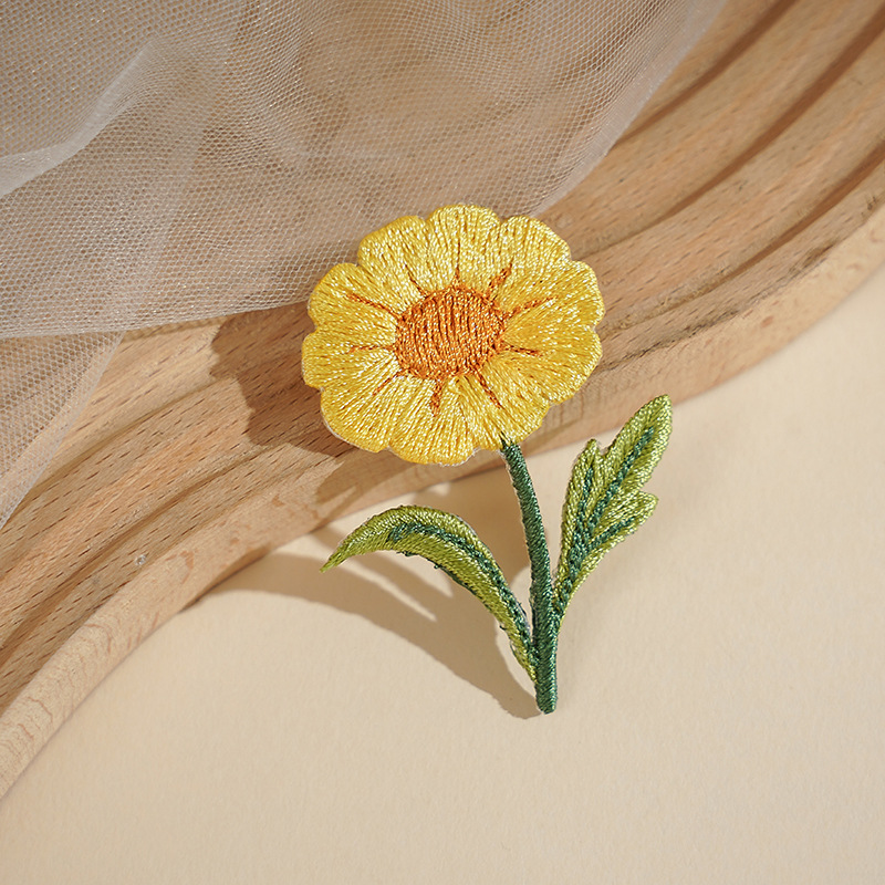 Sunflower ironing patch, hand-embroidered flowers, with adhesive backing, for repairing clothes and bags ~ Fresh Flower Series(1)