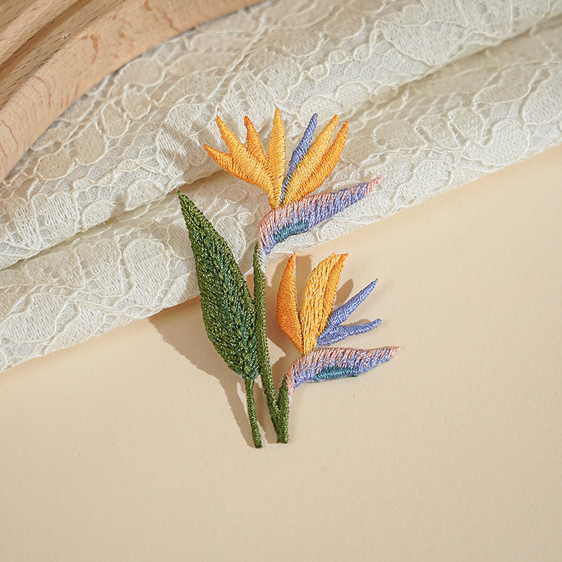 Sunflower ironing patch, hand-embroidered flowers, with adhesive backing, for repairing clothes and bags ~ Fresh Flower Series(2）