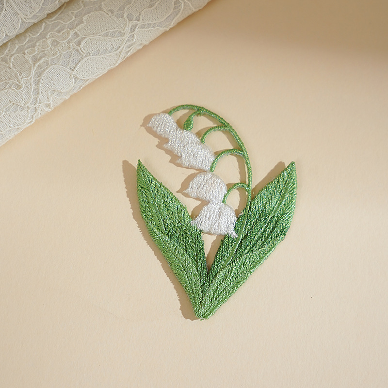 Sunflower ironing patch, hand-embroidered flowers, with adhesive backing, for repairing clothes and bags ~ Fresh Flower Series(2)