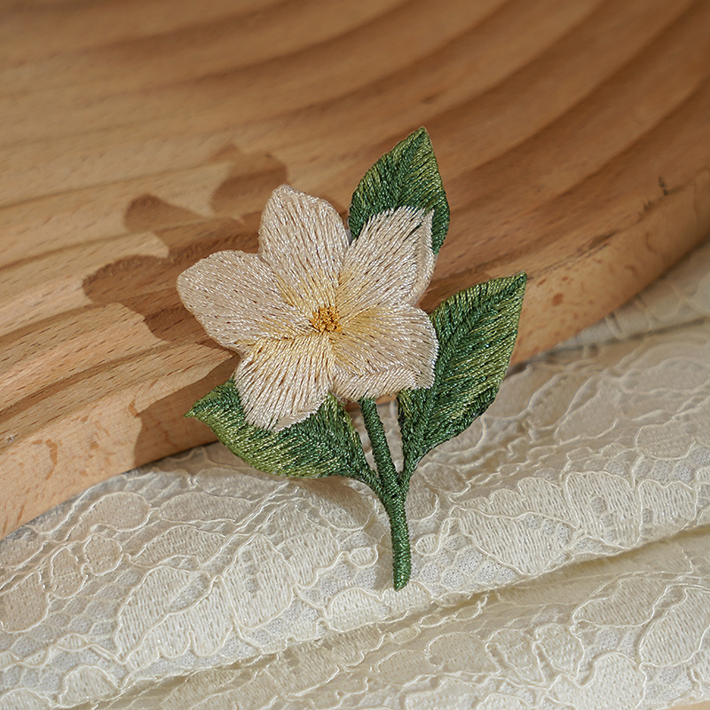 Sunflower ironing patch, hand-embroidered flowers, with adhesive backing, for repairing clothes and bags ~ Fresh Flower Series(2)