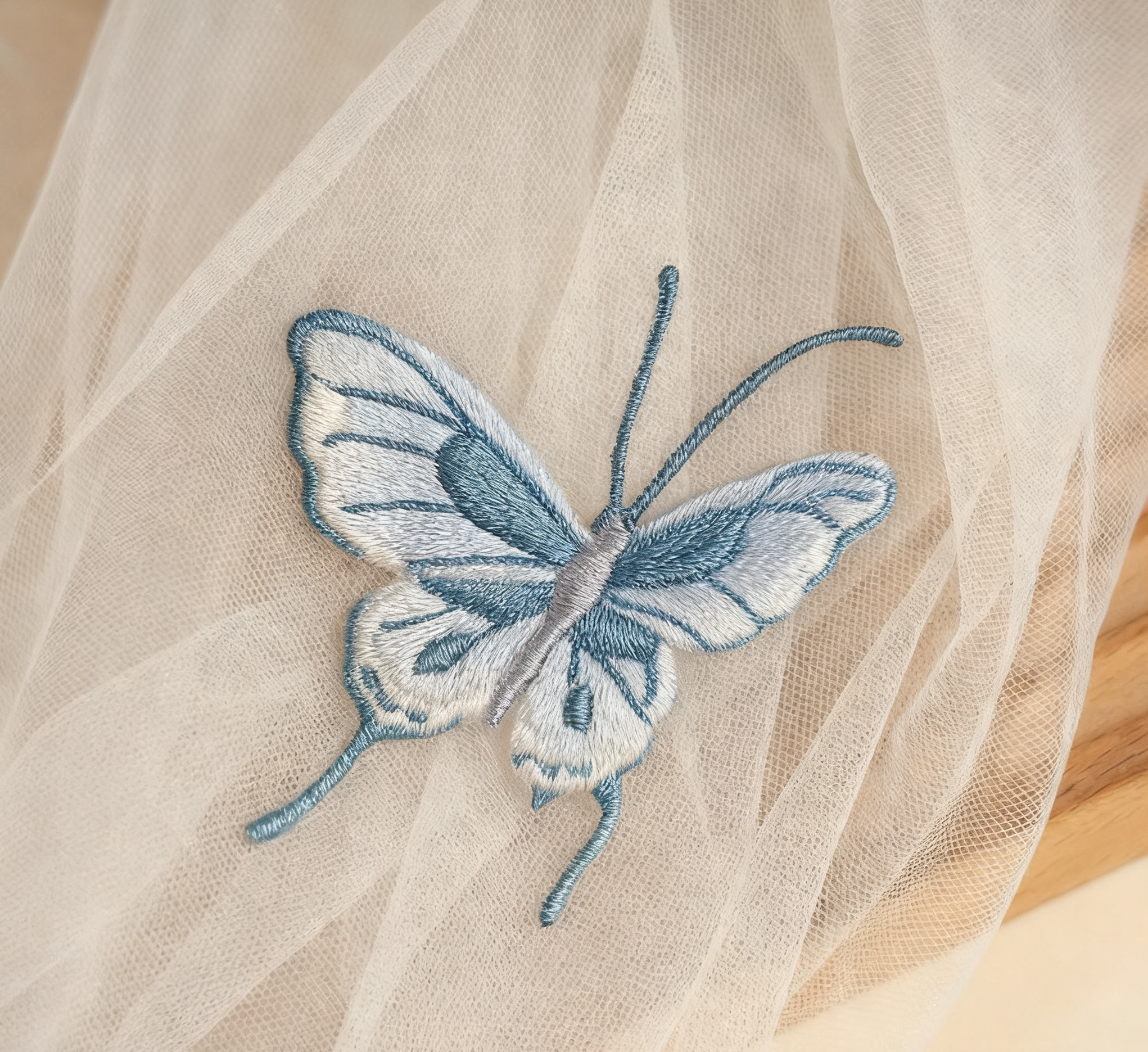 Retro-style 3D butterfly, hand-embroidered patch, ironable, suitable for repairing and decorating Hanfu bags and clothing.