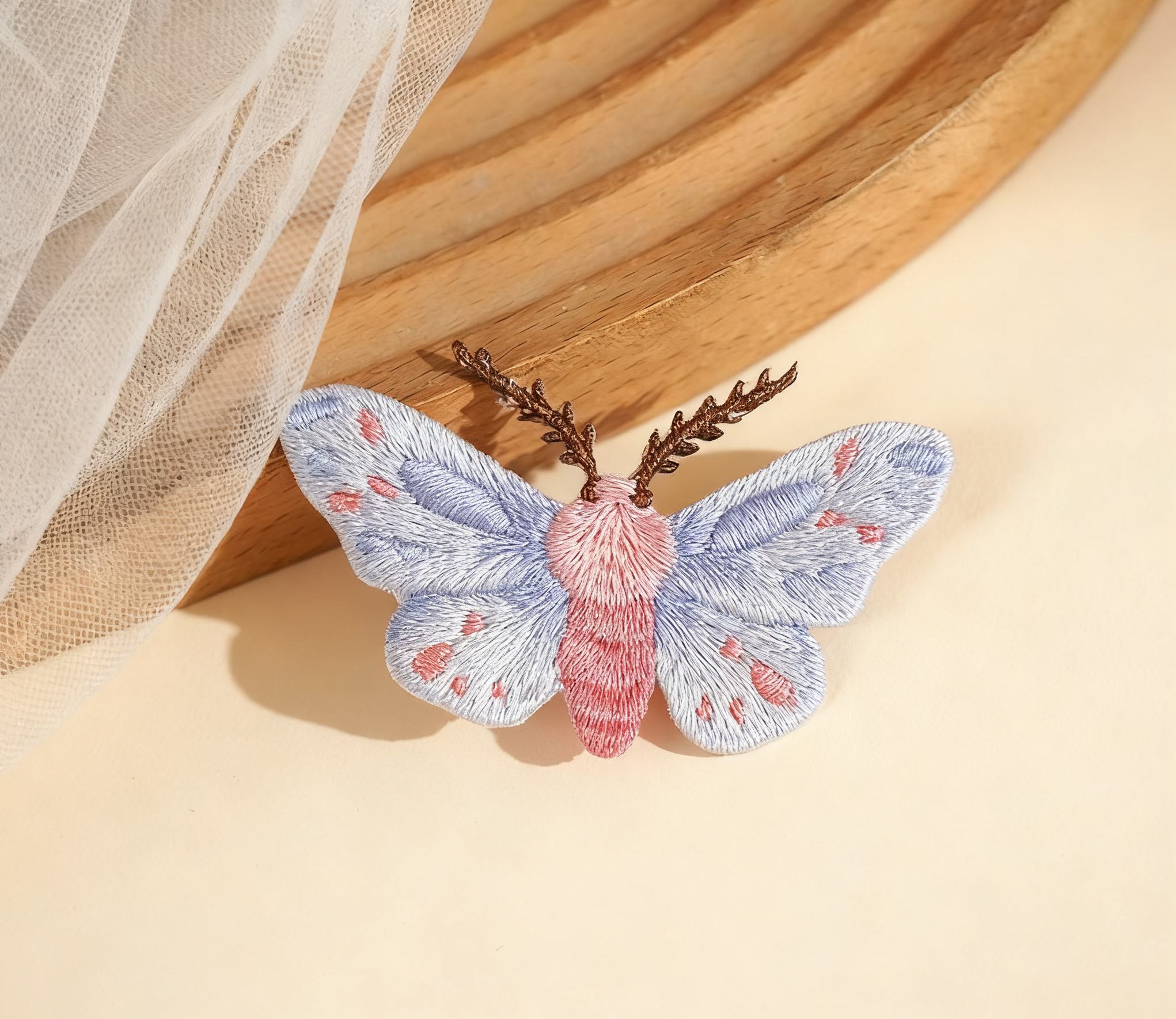 Retro-style 3D butterfly, hand-embroidered patch, ironable, suitable for repairing and decorating Hanfu bags and clothing.