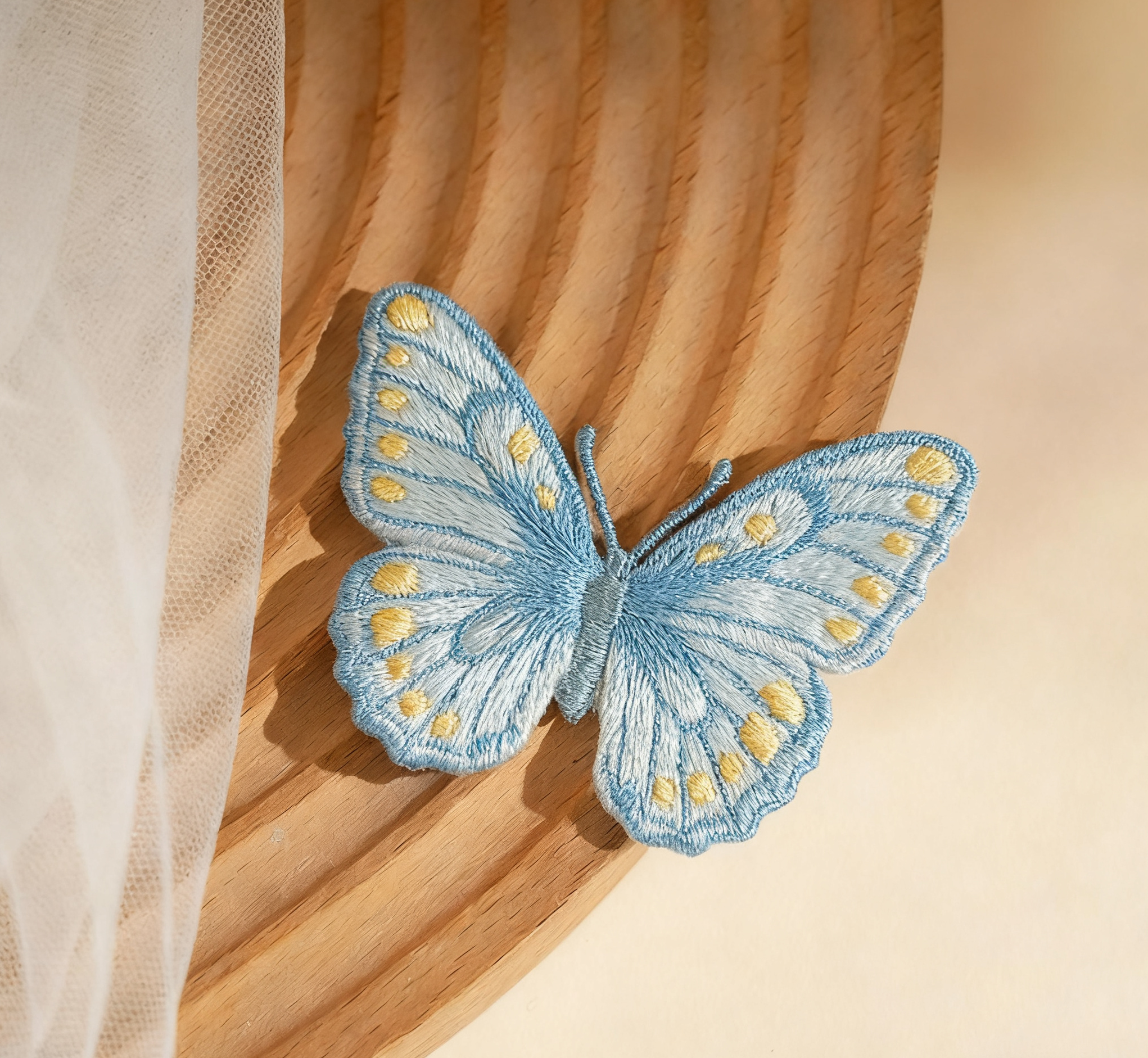 Retro-style 3D butterfly, hand-embroidered patch, ironable, suitable for repairing and decorating Hanfu bags and clothing.
