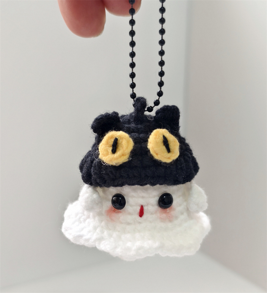 Cross-border bestseller: Cute handmade ghost keychain/car pendant/gift for couples and best friends (1)