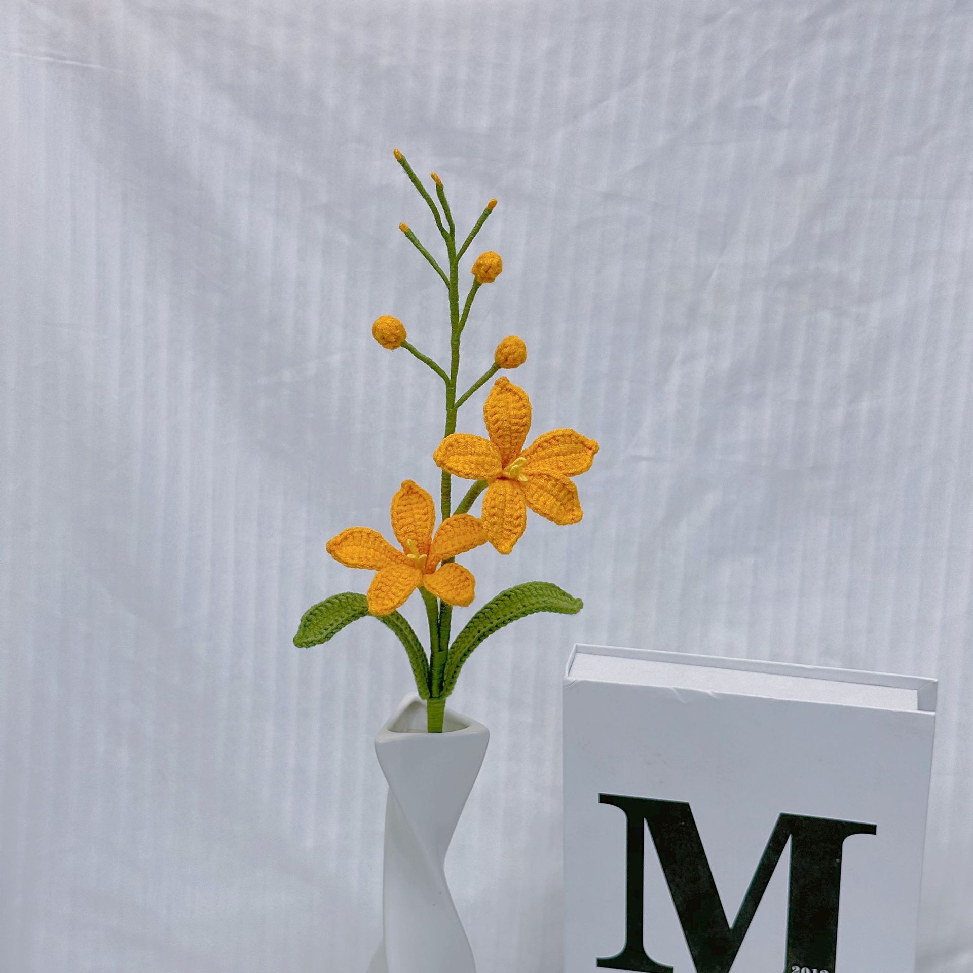 Handmade Crocheted Mars Orchid Flower Bouquet Luxury Artificial Floral Arrangement Home Decor Gift for Best Friends